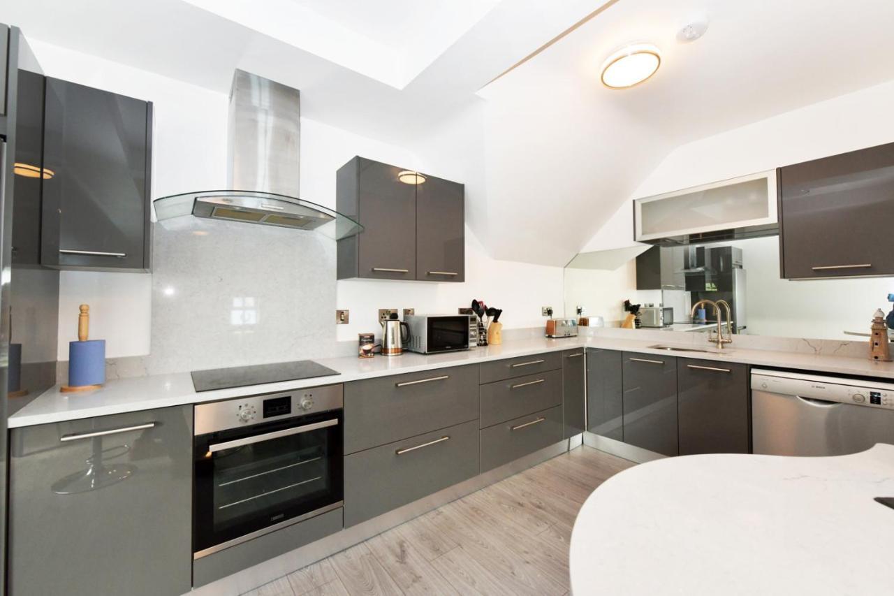 Pier House Luxury Apartment Dingle Exterior photo