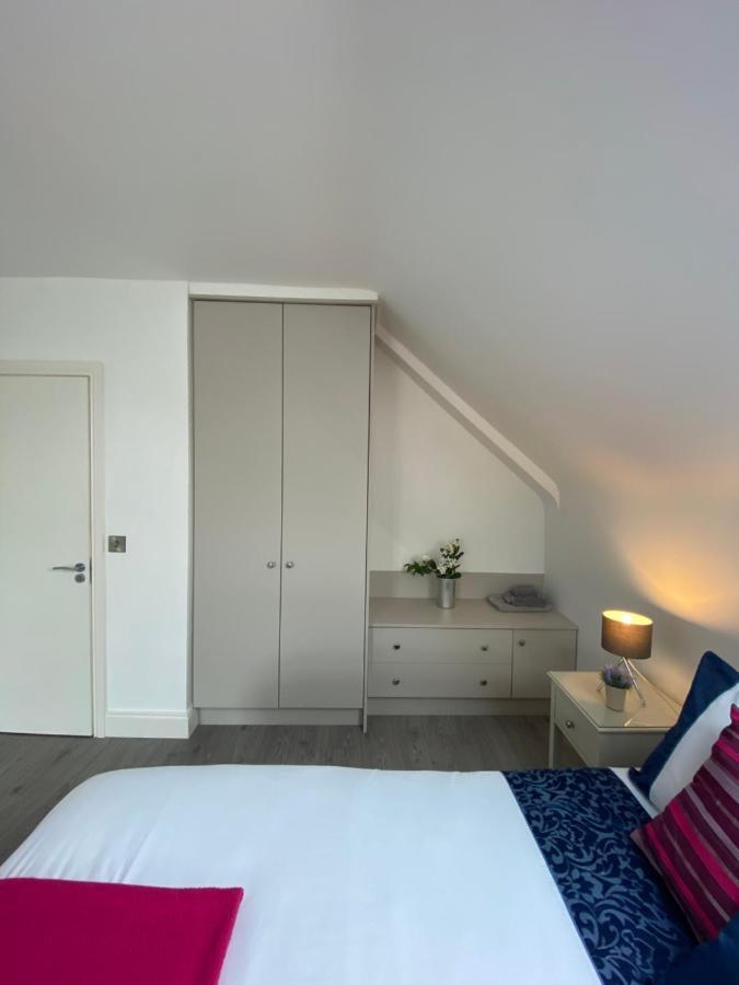 Pier House Luxury Apartment Dingle Exterior photo